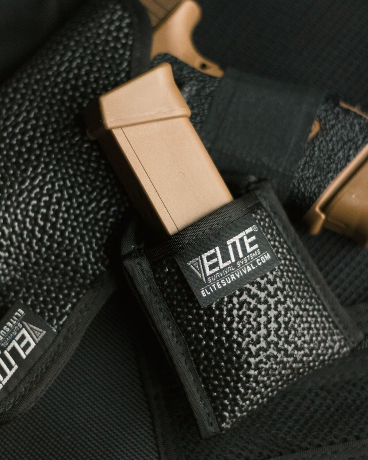 Mainstay Magazine Pouch